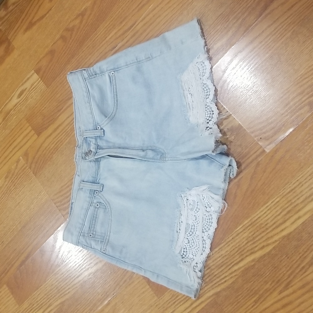 American Eagle light blue "mom" shorts.